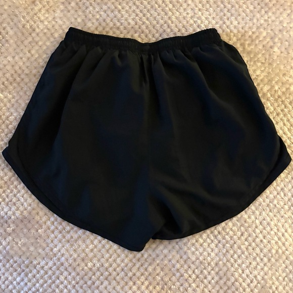 Nike Women’s Tempo Running Shorts—Black | SM - Picture 2 of 7